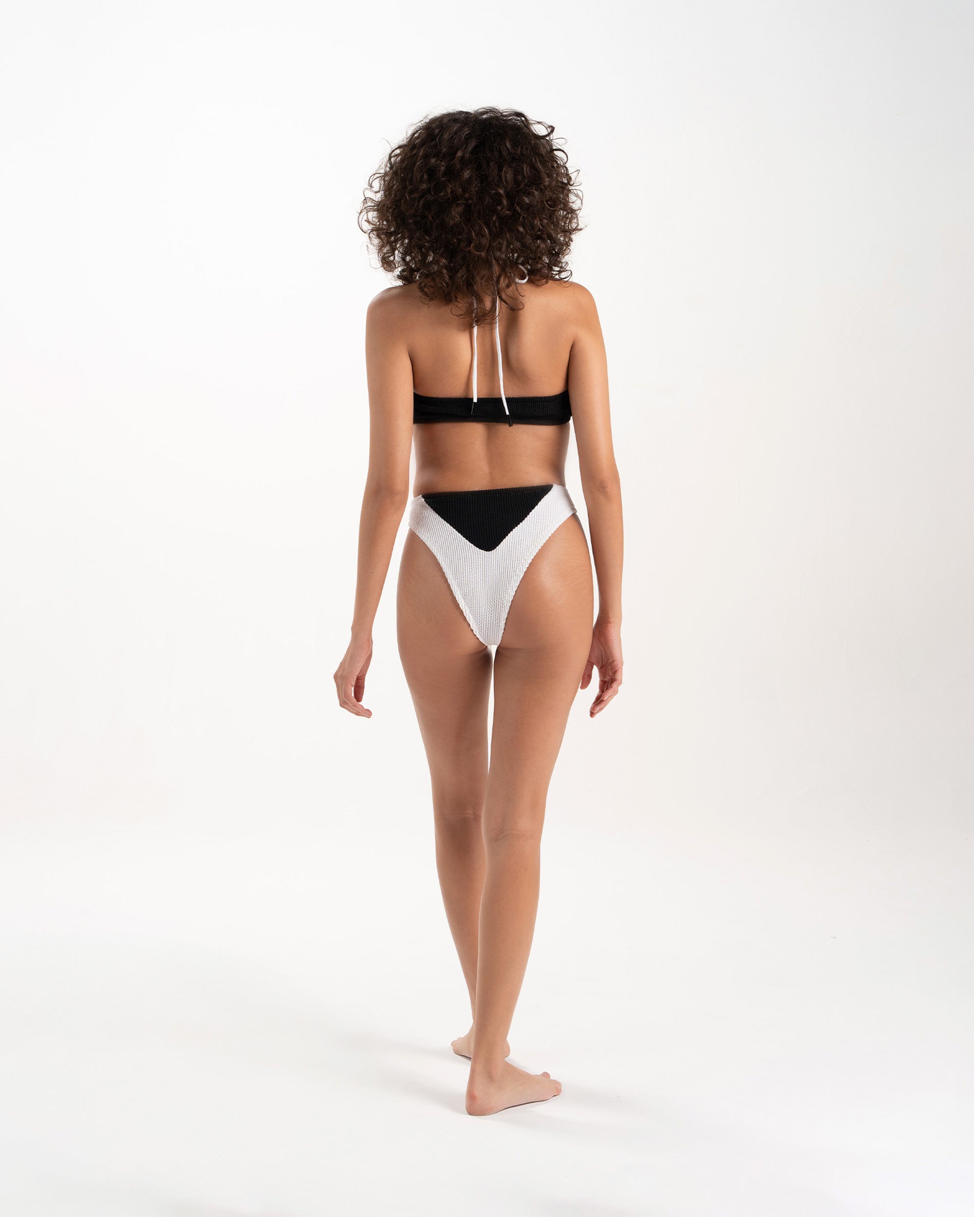 igloo trikini — Color evening (black and white)